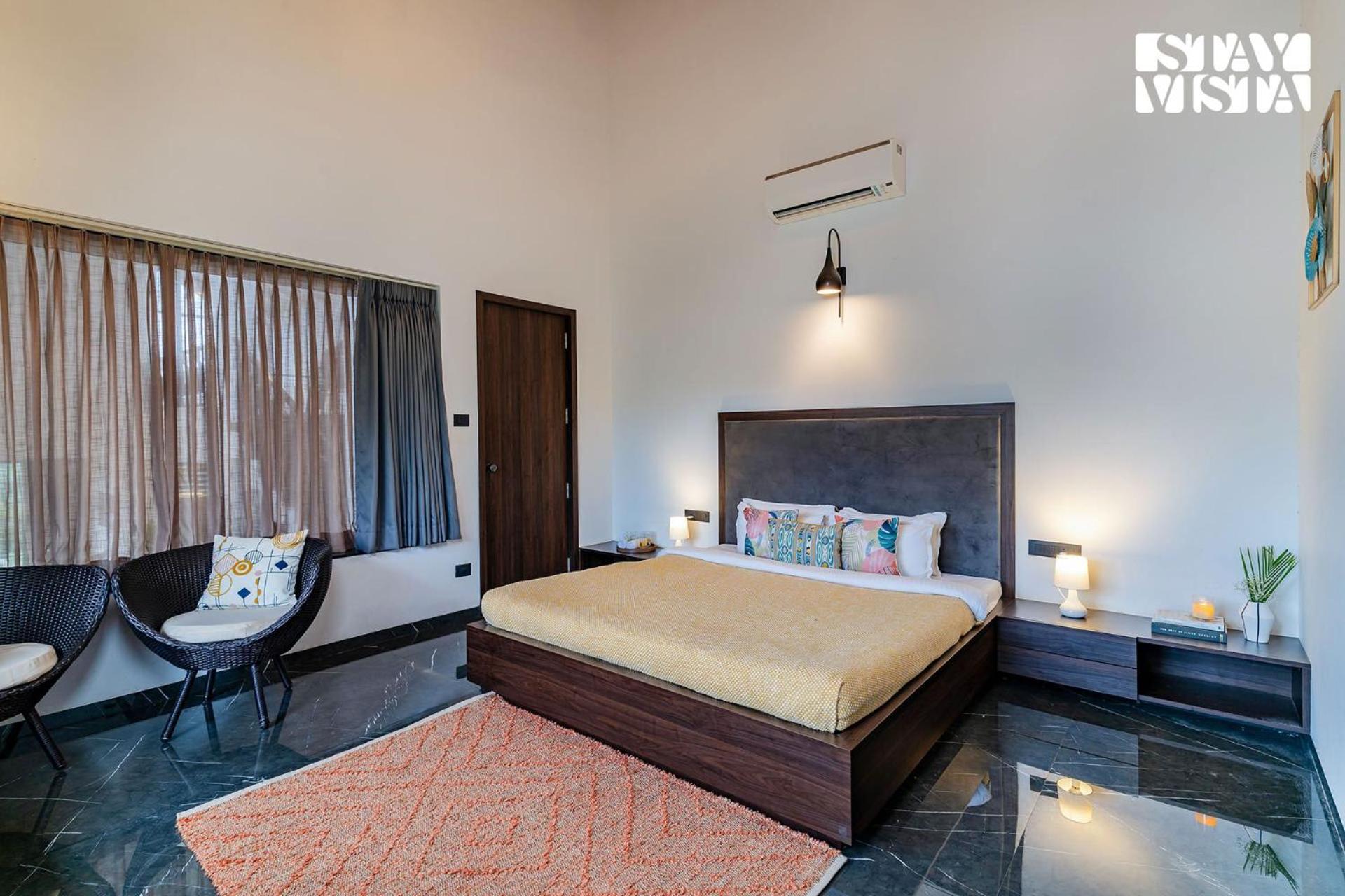 Stayvista At The Rainfield Villa With Gazebo & Lawn 나식 외부 사진